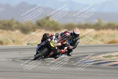 media/Oct-04-2025-CVMA (Sat) [[408bcdd6e4]]/Race 13-Amateur Supersport Open/